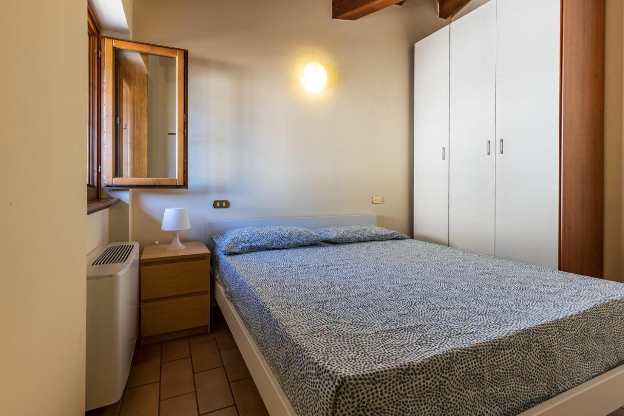Il Casale Lonato - By Host4U Exterior foto