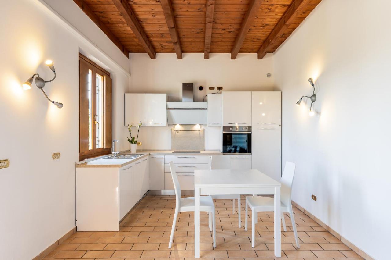 Il Casale Lonato - By Host4U Exterior foto
